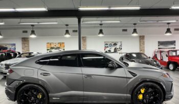 Lamborghini Urus Performante 2023 full