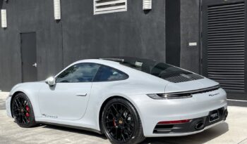Porsche 911 Carrera 4S 2024 full
