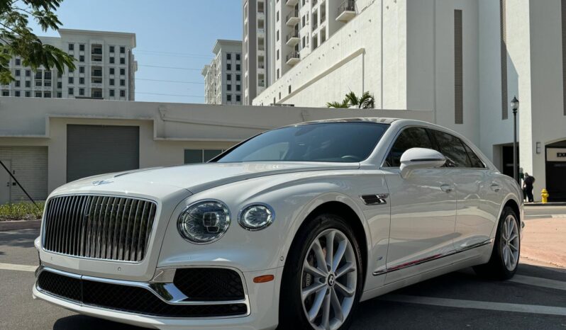 2022 Bentley Flying Spur V8 full