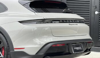 2022 Porsche Taycan 4S Cross Turismo full