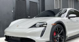 2022 Porsche Taycan 4S Cross Turismo