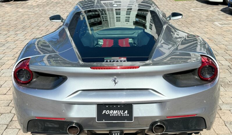 2016 Ferrari 488 GTB full