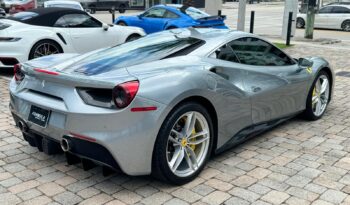 2016 Ferrari 488 GTB full