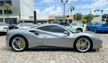 2016 Ferrari 488 GTB full