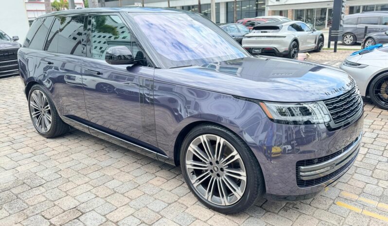 2023 Land Rover Range Rover SE full