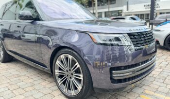 2023 Land Rover Range Rover SE full