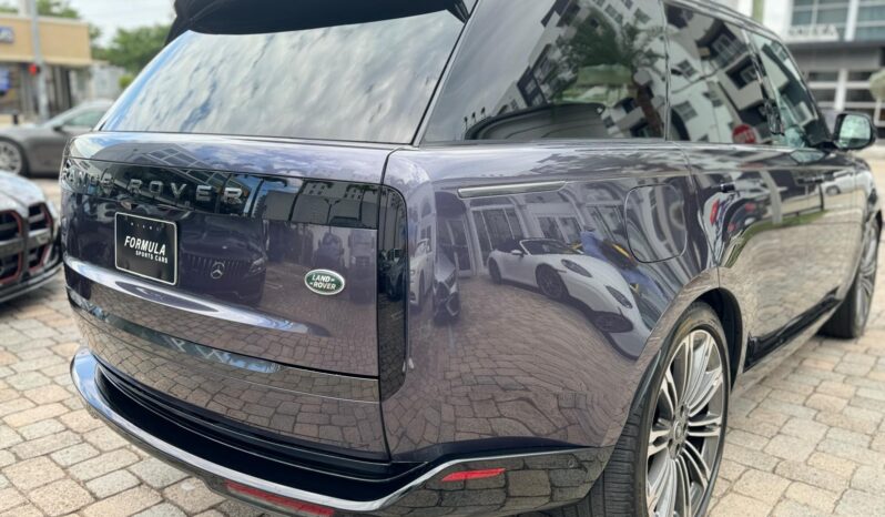 2023 Land Rover Range Rover SE full