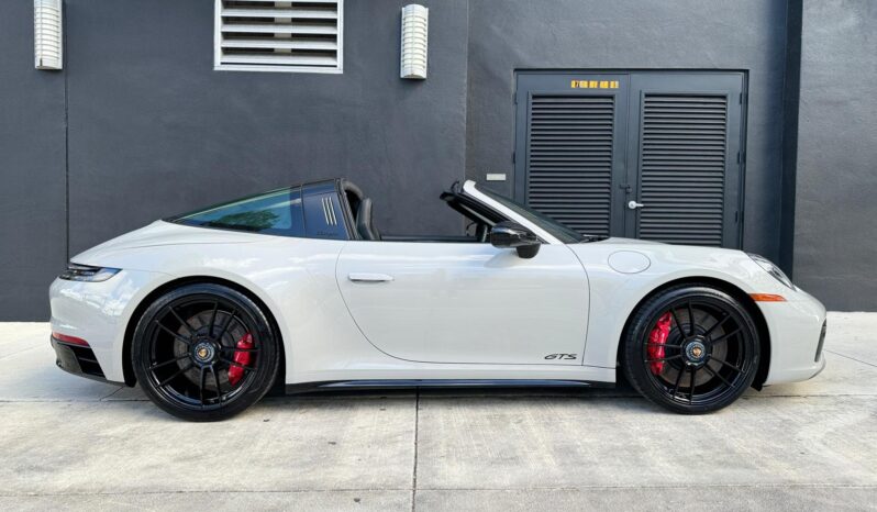 2024 Porsche 911 Targa 4 GTS full