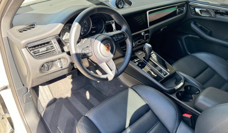 2024 Porsche Macan full