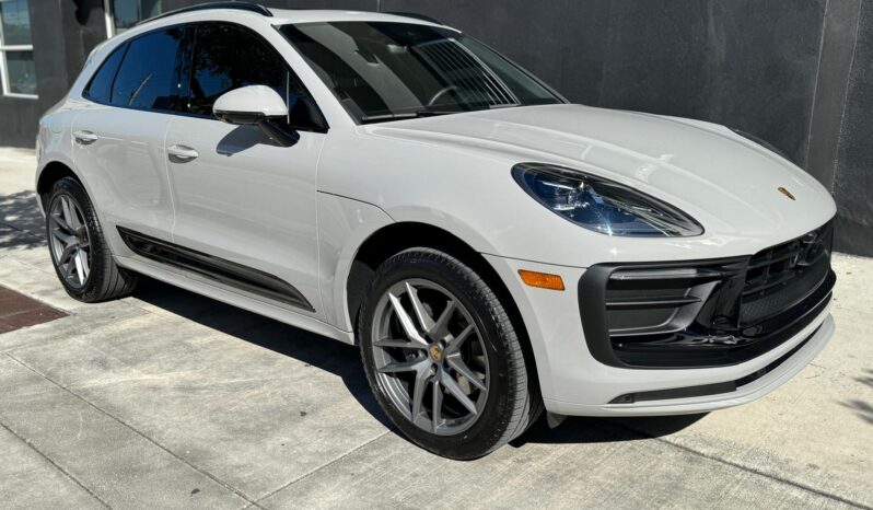 2024 Porsche Macan full