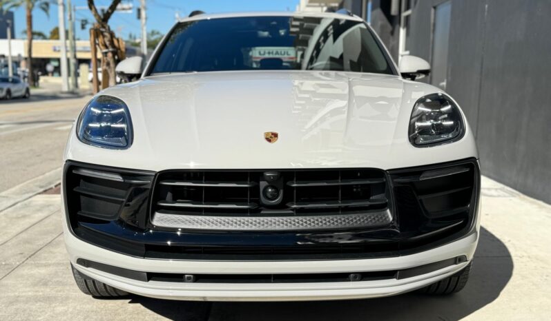 2024 Porsche Macan full