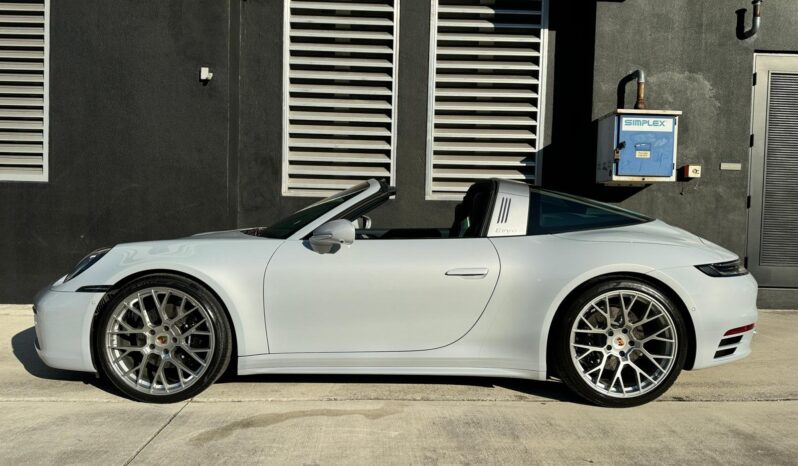 2024 Porsche 911 Targa 4S full