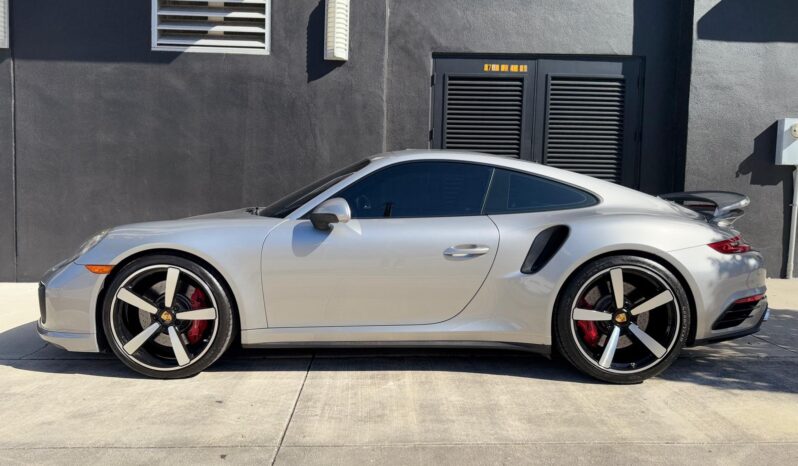 2017 Porsche 911 Turbo full