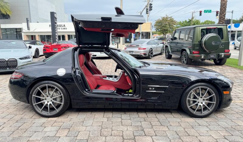 2011 Mercedes-Benz SLS AMG full