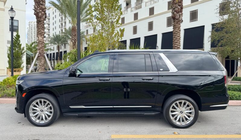 2022 Cadillac Escalade ESV Premium Luxury full