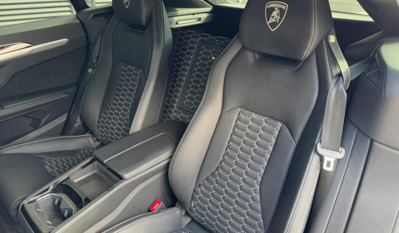 2019 Lamborghini Urus full