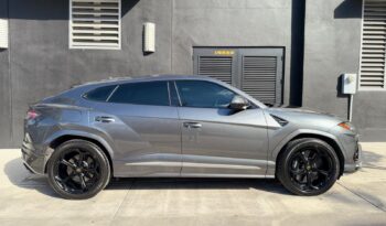 2019 Lamborghini Urus full