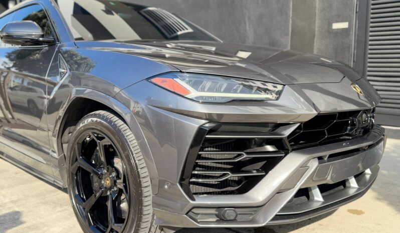 2019 Lamborghini Urus full