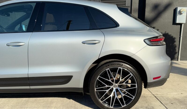 2022 Porsche Macan full