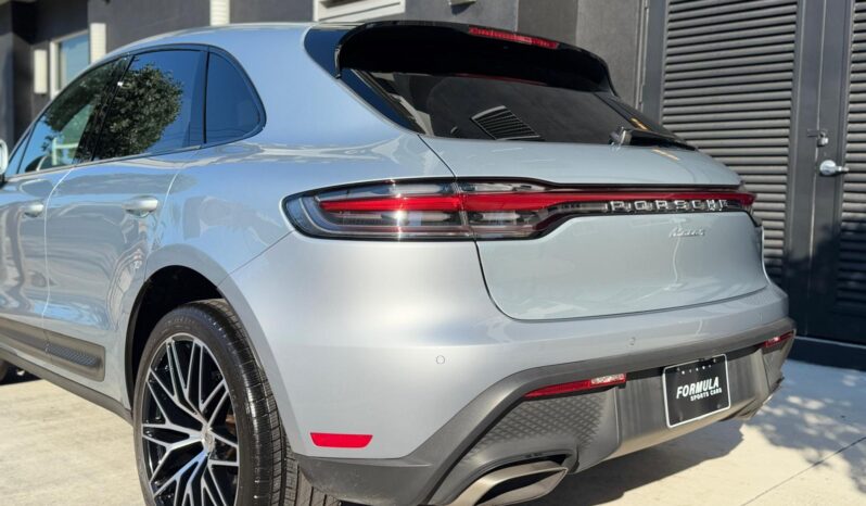 2022 Porsche Macan full