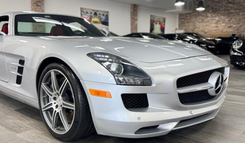 2012 Mercedes-Benz SLS AMG full