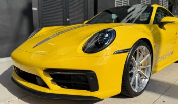 2022 Porsche 911 Carrera GTS full