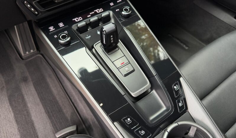 2022 Porsche 911 Carrera full