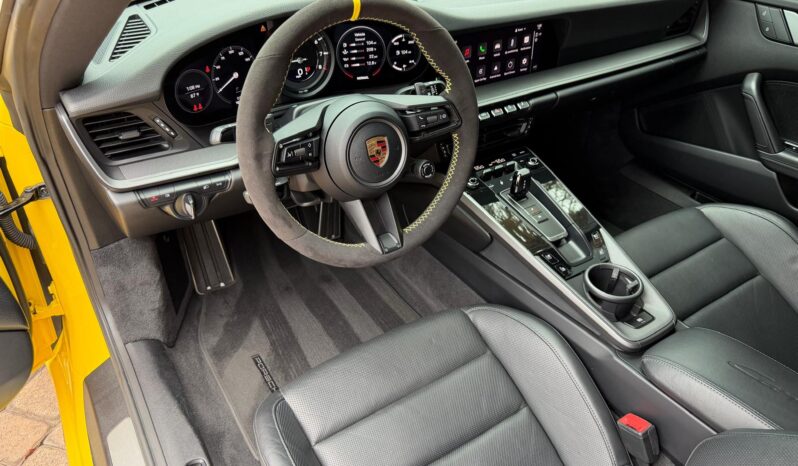 2022 Porsche 911 Carrera full