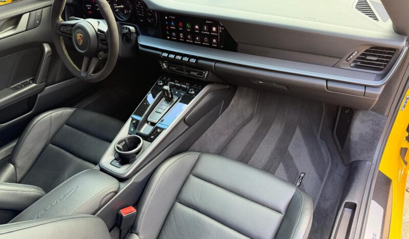 2022 Porsche 911 Carrera full