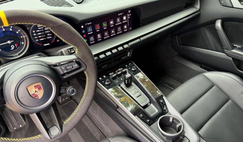 2022 Porsche 911 Carrera full