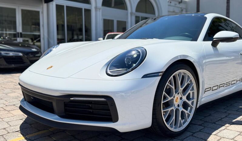 2022 Porsche 911 Carrera full
