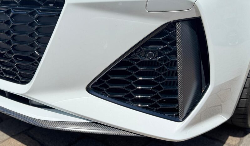 2024 Audi RS 6 Avant 4.0T quattro performance full