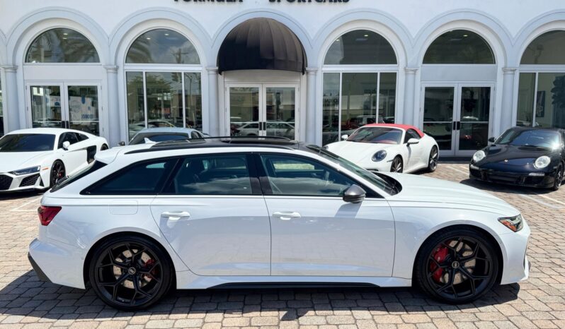 2024 Audi RS 6 Avant 4.0T quattro performance full