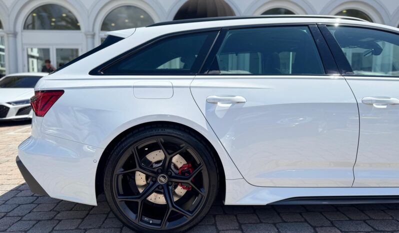 2024 Audi RS 6 Avant 4.0T quattro performance full