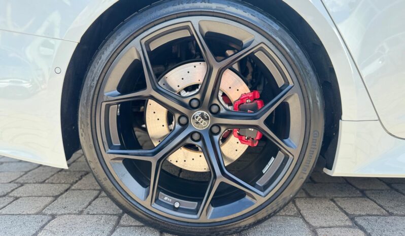 2024 Audi RS 6 Avant 4.0T quattro performance full