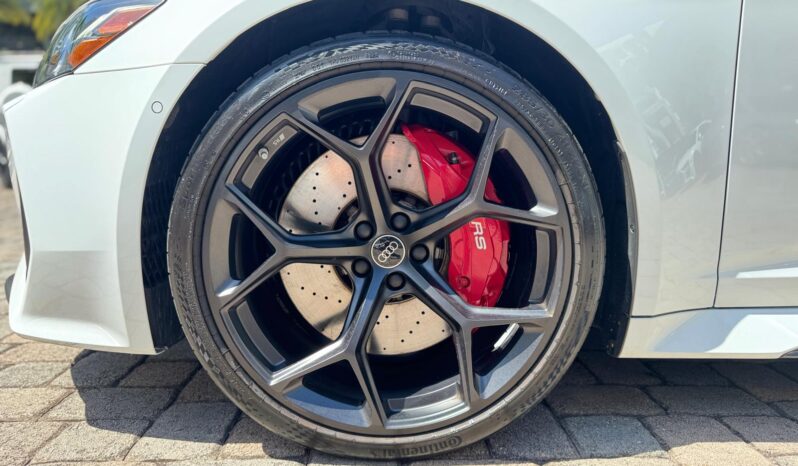 2024 Audi RS 6 Avant 4.0T quattro performance full