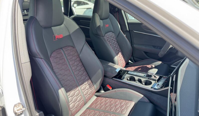 2024 Audi RS 6 Avant 4.0T quattro performance full