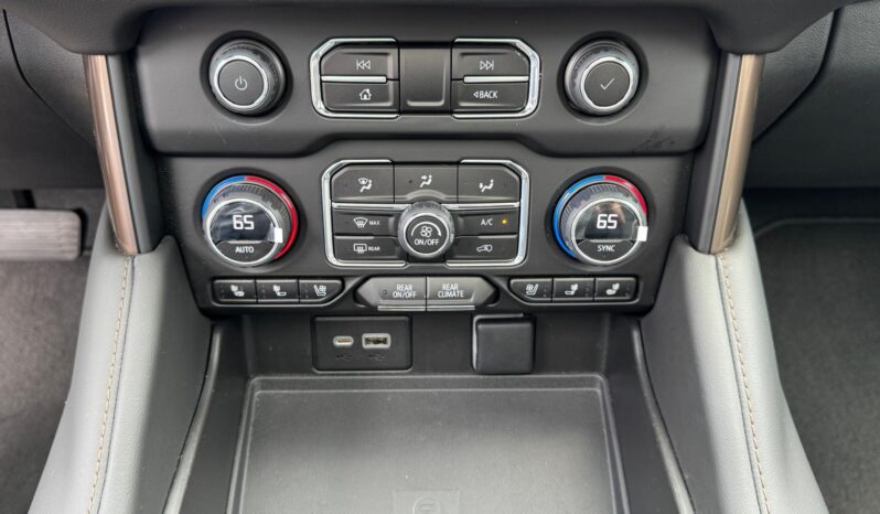 2023 Chevrolet Tahoe 2WD High Country full