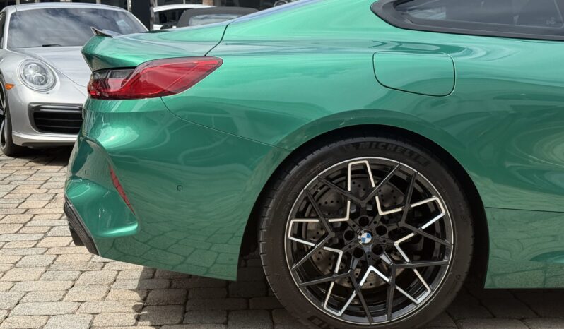 BMW M8 Competition full