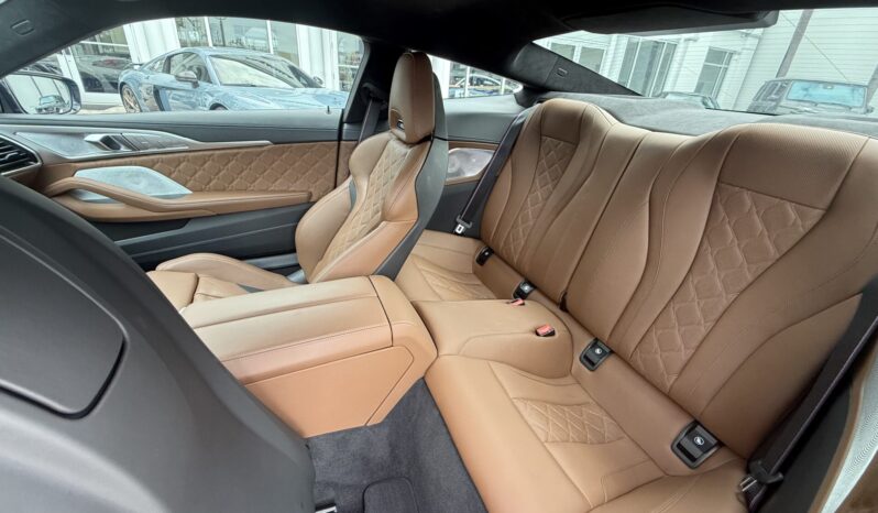 BMW M8 Competition full