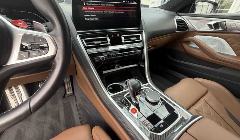 BMW M8 Competition full