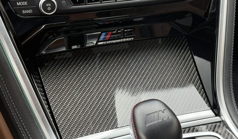 BMW M8 Competition full