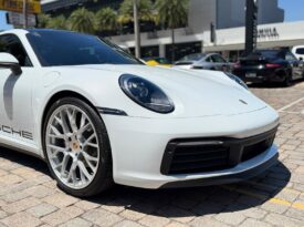 2022 Porsche 911 Carrera