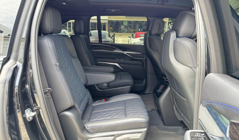 2025 Cadillac Escalade IQ Sport 1 full