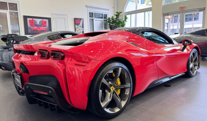 2022 Ferrari SF90 Stradale full