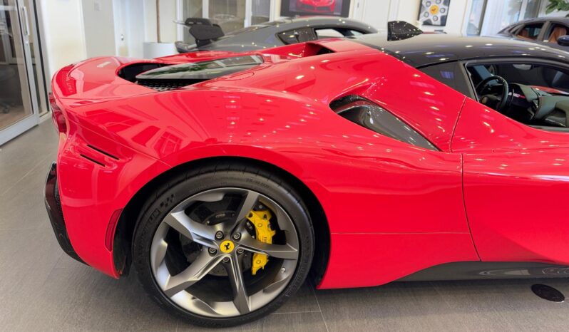 2022 Ferrari SF90 Stradale full