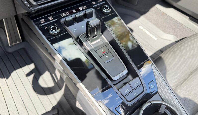 2023 Porsche 911 Carrera Cabriolet full