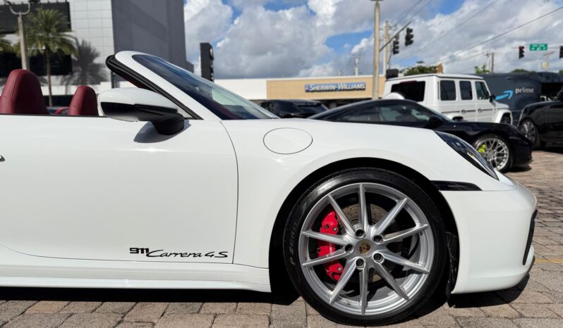 2024 Porsche 911 Carrera 4S Cabriolet full