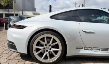 2025 Porsche 911 Carrera full