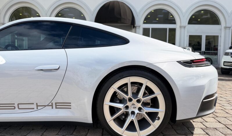 2025 Porsche 911 Carrera full